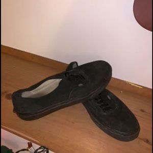 COPY - Men’s all black authentic vans size 10
